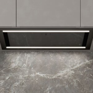 Nowoczesny okap kuchenny podszafkowy z oświetleniem.